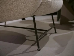 Leolux Loungesessel|Sessel Anton Stoff Mondo 28120 20 Bianco Weiß Gestell Epoxy E 2100 Charcoal Matt Schwarz