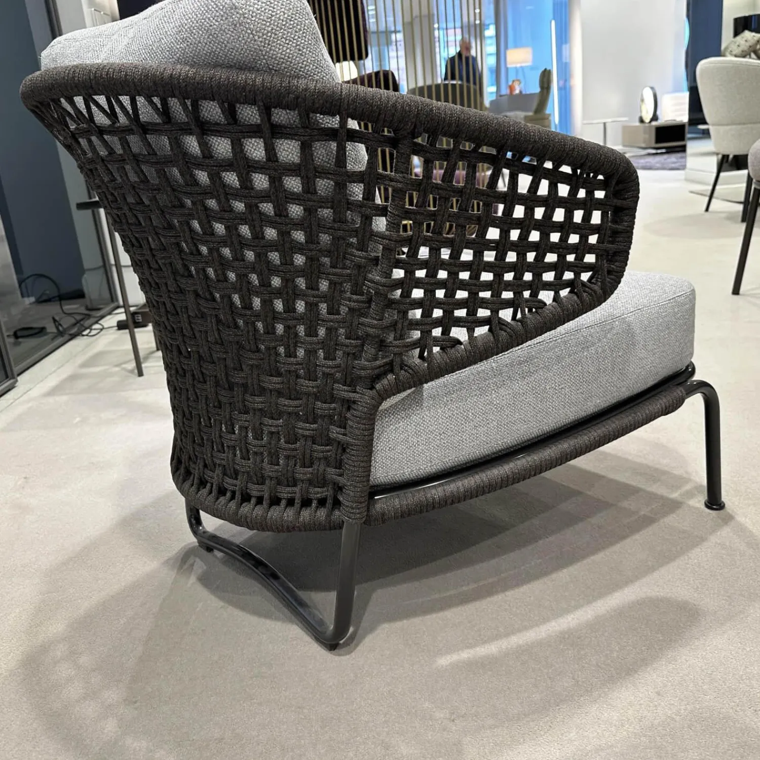 Minotti Loungesessel|Sessel Aston Cord Indoor Stoff Kolumba 04 Platino Grau Geflecht Taslan Dunkelbraun Füße Metall Schwarz