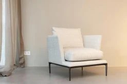 B&B Italia Loungesessel|Sessel Atoll Stoff Sara Grau Melange Gestell Schwarz Verchromt Lackiert