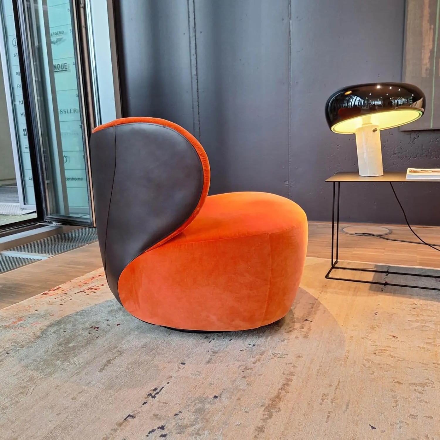 Walter Knoll Loungesessel|Sessel Bao Außen Leder Seddle Coffee Schwarz Innen Stoff Samt Harald Pumpkin Orange Drehteller Schwarz