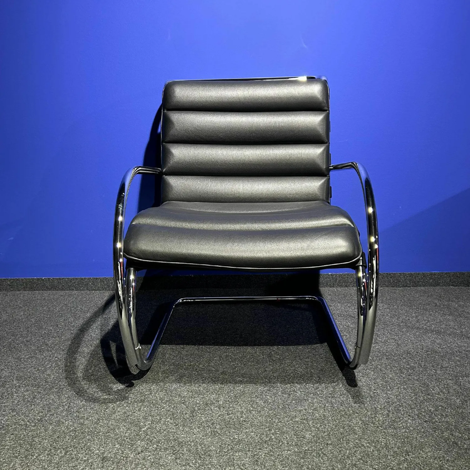 Knoll International Loungesessel|Sessel Bauhaus Edition Leder Bellagio BEL01 Schwarz Gestell Cromo Lucido
