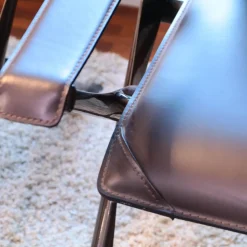 B&B Italia Loungesessel|Stuhlsets|Sessel Beverly Kernleder Dunkelbraun Gestell Schwarz Verchromt