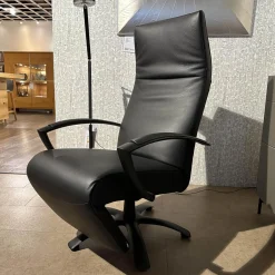 Jori Relaxsessel|Sessel Brainbuilder Multi Move Medi Black Edition Leder Celia Nero Schwarz 5 Stern Fuß Ellipse Schwarz Lackiert