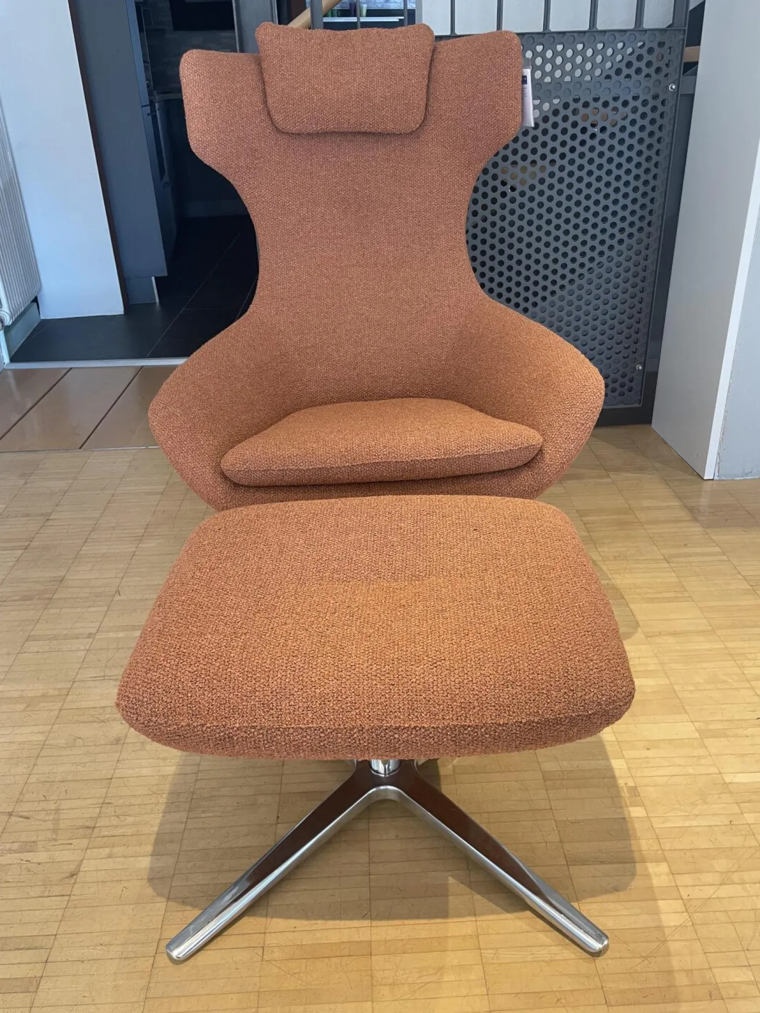 Leolux Relaxsessel|Sessel Caruzzo 662 100 Stoff Monza 27 Rost Braun Rot Gestell Pure Aluminium Poliert Inklusive Hocker