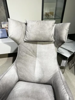 Bullfrog Relaxsessel|Sessel Charles Leder Crazy Nubuk Beige Grau 2510 41 Platte Rund Schwarz Matt Pulverbeschichtet Inklusive Nackenkissen