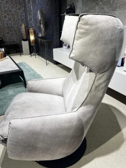 Bullfrog Relaxsessel|Sessel Charles Leder Crazy Nubuk Beige Grau 2510 41 Platte Rund Schwarz Matt Pulverbeschichtet Inklusive Nackenkissen