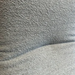 Bielefelder Werkstätten Loungesessel|Relaxsessel|Sessel Daron Bezug Korpus Leder Normandie Torf Braun Kissen Stoff Queen 1775-232 Grau Gestell Bronze Matt mit Hocker