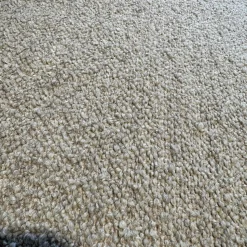 Bielefelder Werkstätten Loungesessel|Relaxsessel|Sessel Daron Bezug Korpus Leder Normandie Torf Braun Kissen Stoff Queen 1775-232 Grau Gestell Bronze Matt mit Hocker