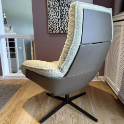 Bielefelder Werkstätten Loungesessel|Relaxsessel|Sessel Daron Bezug Korpus Leder Normandie Torf Braun Kissen Stoff Queen 1775-232 Grau Gestell Bronze Matt mit Hocker