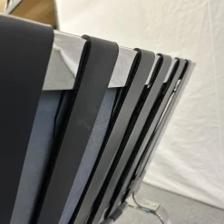 Minotti Loungesessel|Sessel Delaunay Quilt Nubukleder 11 Carbone Grau Kernledergurte Schwarz Gestell Glänzend Chrom