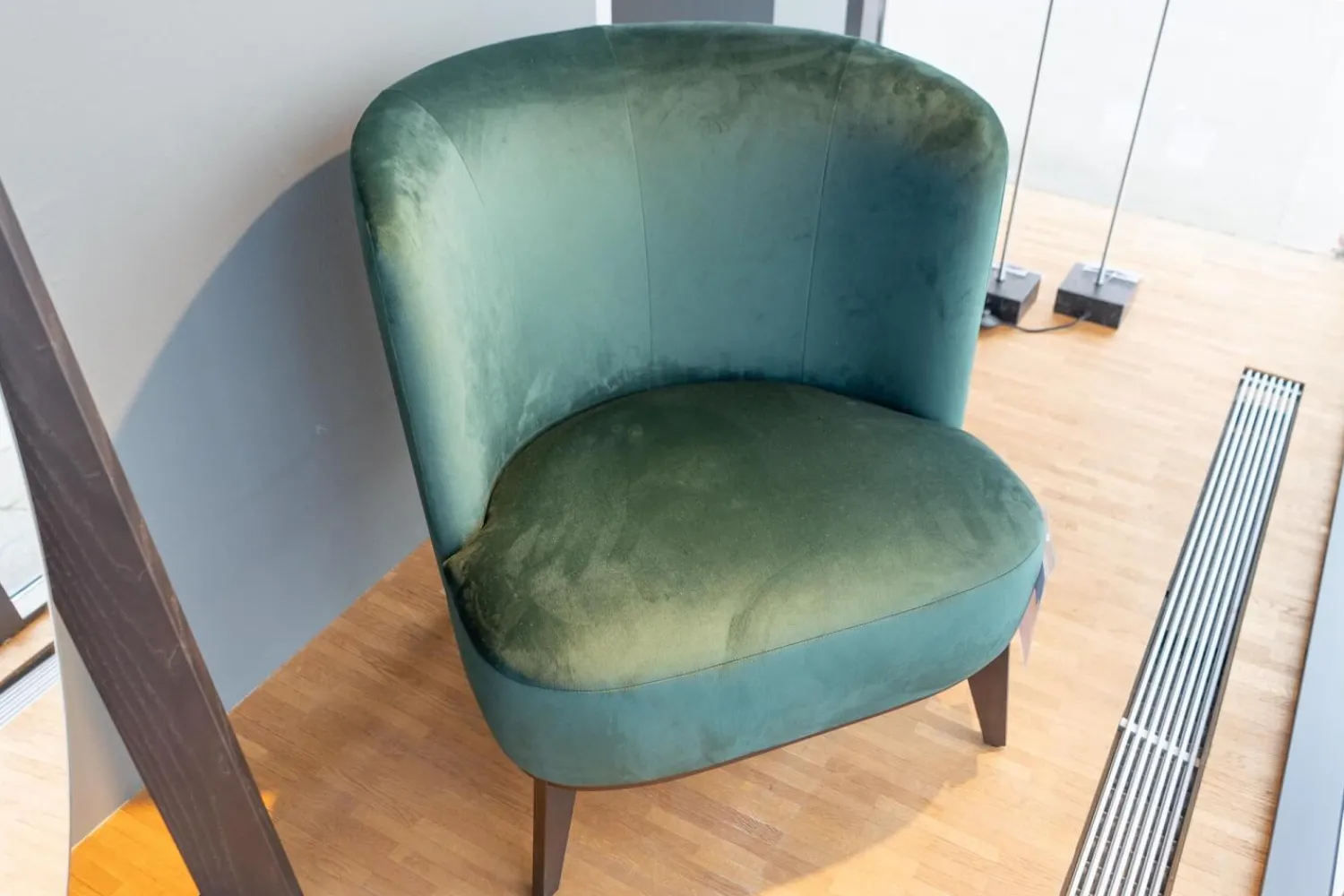 Marelli Loungesessel|Sessel Derek 9DK01W Bezug Stoff Koala Grün 125 C Füße Eiche Wengefarbig Gebeizt 0PR2 Braun