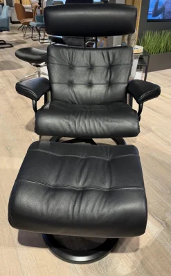 Stressless Relaxsessel|Sessel Erik L Leder Cori Black Schwarz Gestell Signature Metall Schwarz Matt Inklusive Hocker