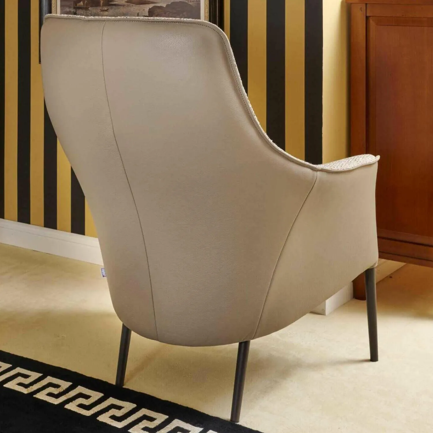 Jori Relaxsessel|Sessel Fuga Hoch Bezug Innen Stoff James C0013 Außen Leder Lipano Taupe