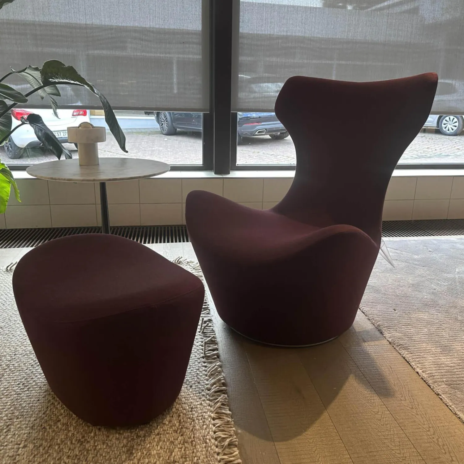 B&B Italia Loungesessel|Sessel Grande Papilio Stoff 2521790 Adria Vinaccia Rot Untergestell Metallisiert Grau Lackiert Mit Hocker