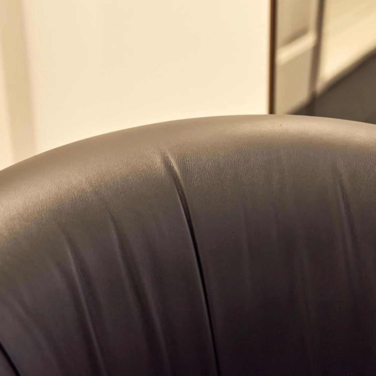 BD Barcelona Loungesessel|Sessel Grasso Bezug Leder Sauvage S Black Schwarz Gestell Metall Schwarz Inklusive Fußhocker