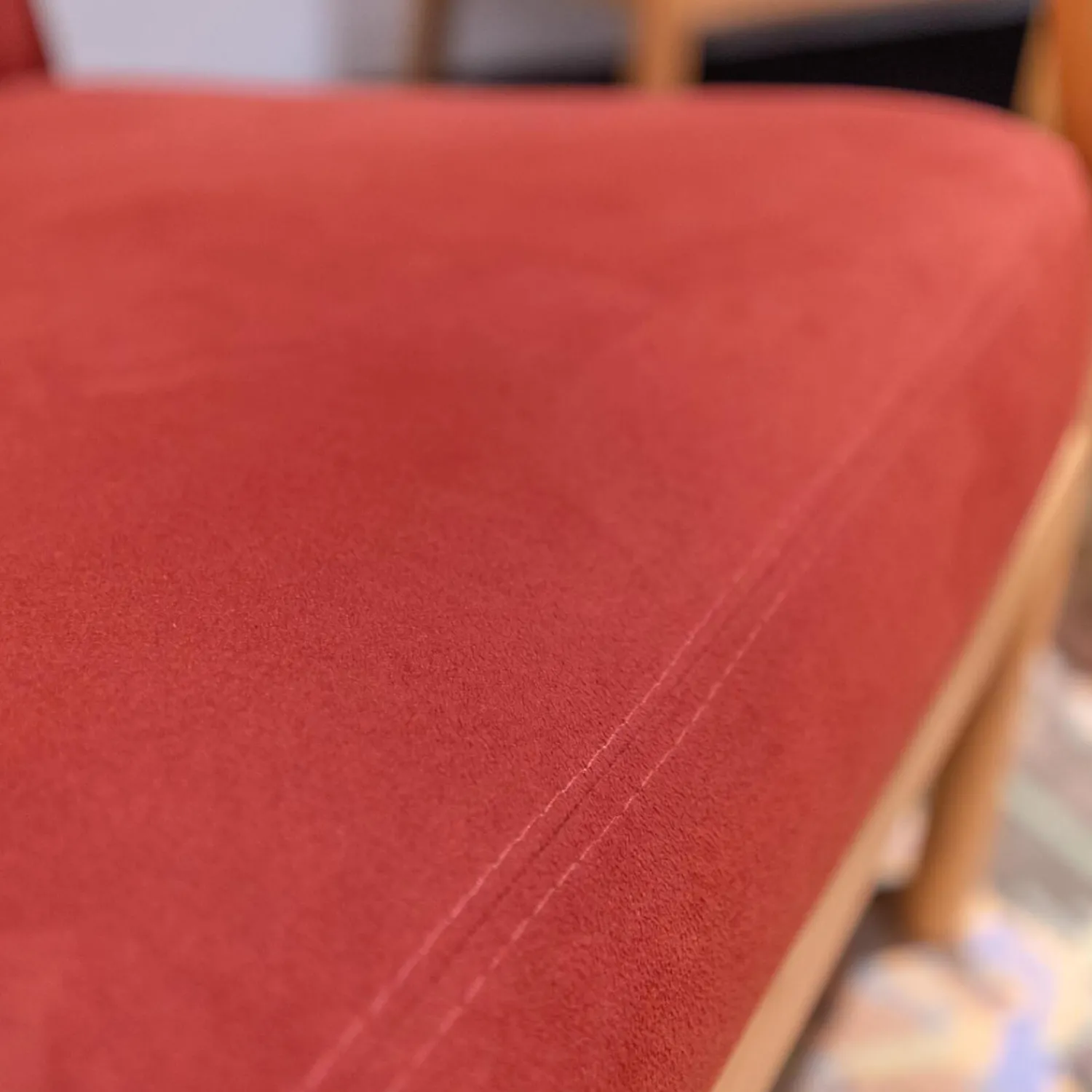 Dyrlund Relaxsessel|Sessel Hoch DY 1260H Stoff Comfort 0028 Rot Kernbuche Geölt