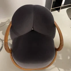 Giorgetti Loungesessel|Sessel Hug Stoff Adamo&Eva 107 Antracite Gestell Nussbaumholz Dunkel Gebeizt