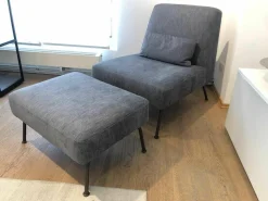 Ligne Roset Relaxsessel|Sessel Humphrey Stoff C 762 Blau Grau Gestell Braun mit Hocker