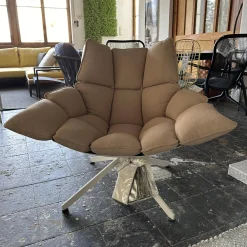 B&B Italia Loungesessel|Sessel Husk Outdoor Mit Armlehne Bezug Stoff Sila Altrosa Gestell Aluminium Weiß Lackiert