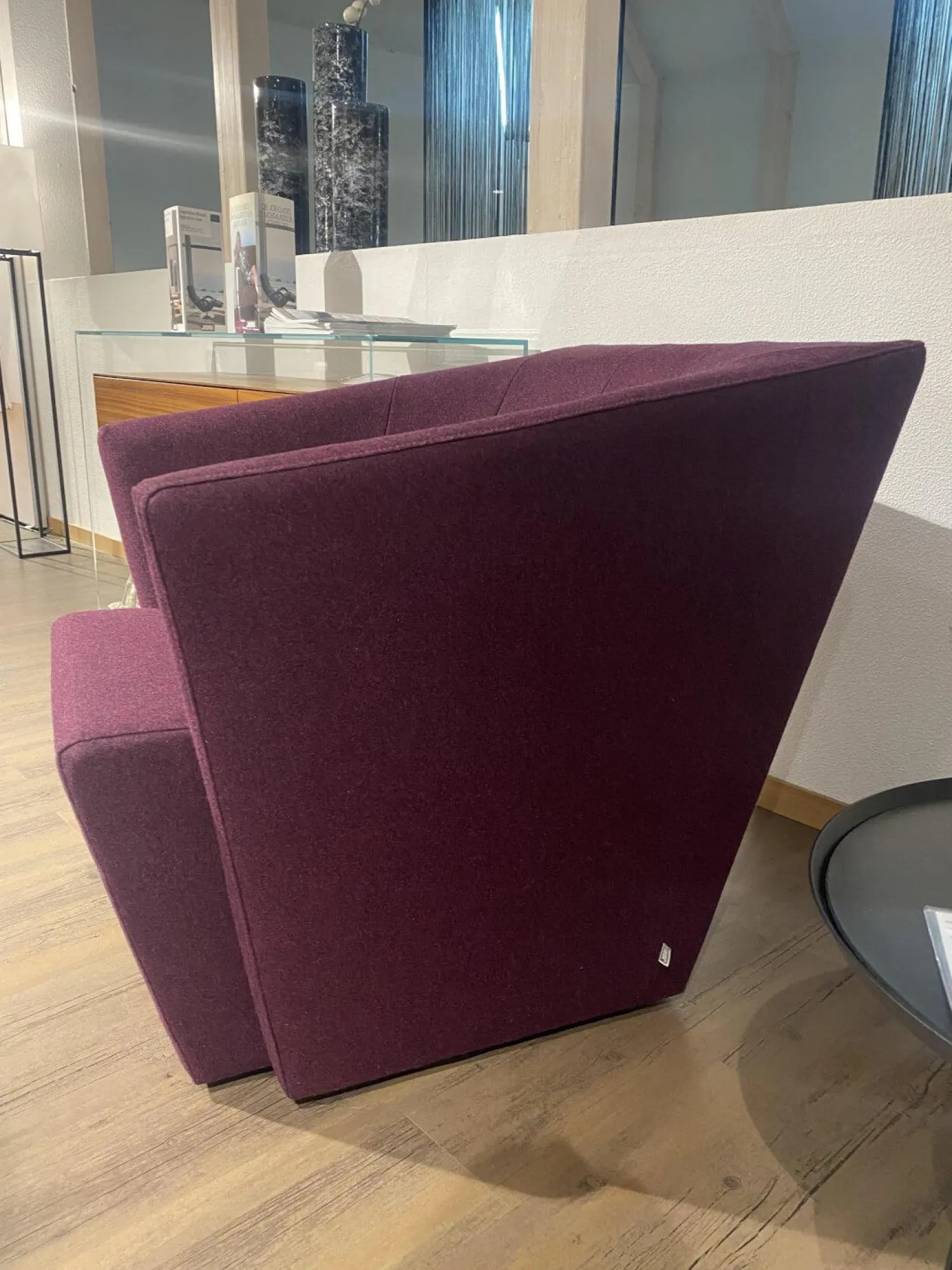 Jori Loungesessel|Sessel Ice Cube Bezug Filz Divina Meolange C 0671 Violett Gestell Massivholz Mit Drehfuß