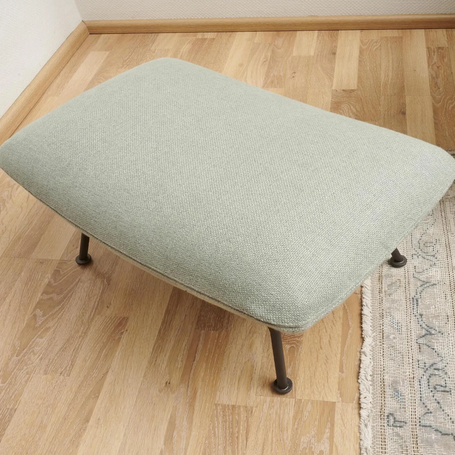 COR Loungesessel|Sessel Jalis Lounge Stoff 8305 Mintgrün Grün Grau Drahtgestell F01 Schwarzbraun Inklusive Hocker