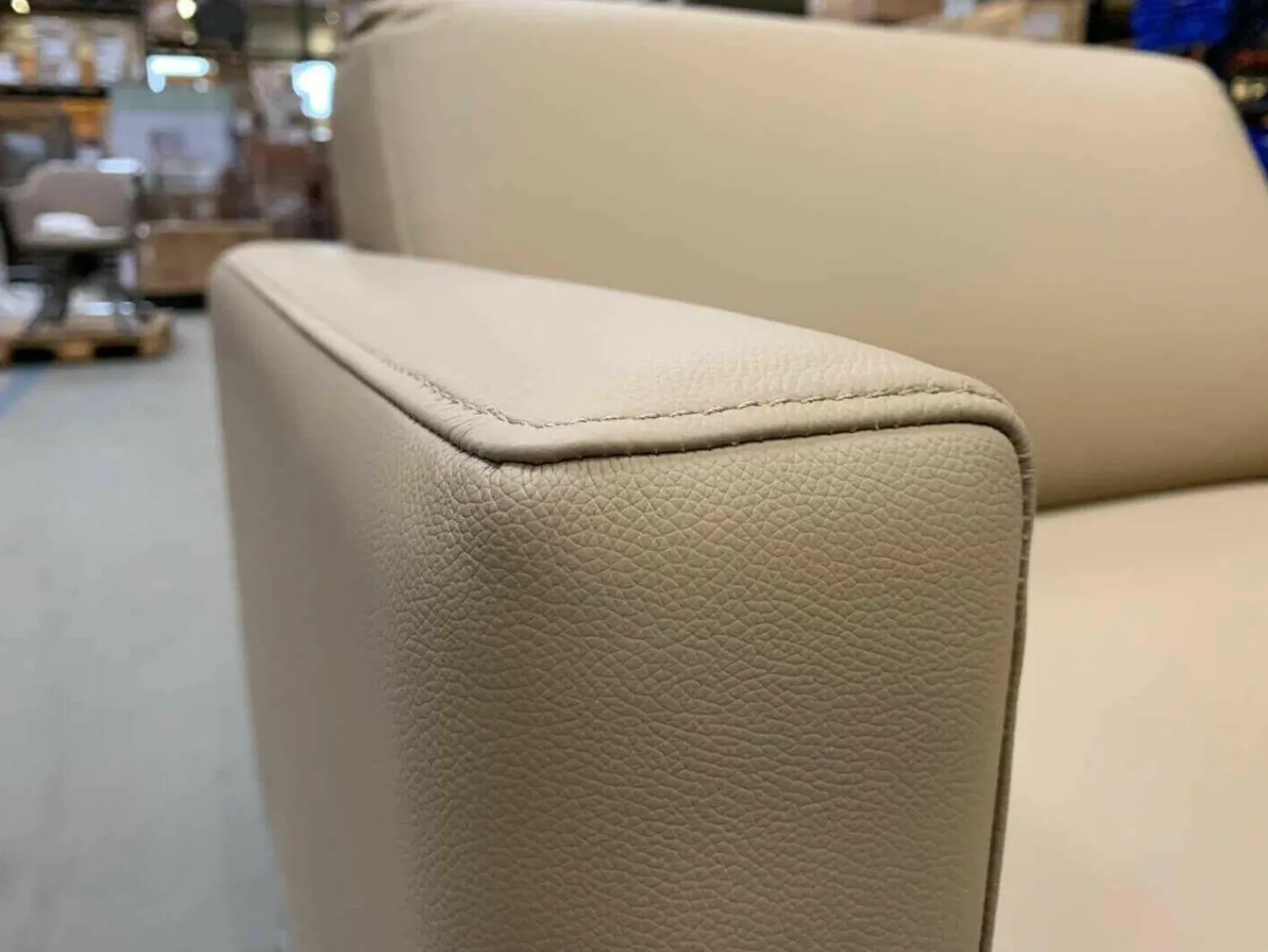 Marelli Relaxsessel|Sessel Lewis Leder Super 5320 Panama Beige Gestell Matt Verchromt