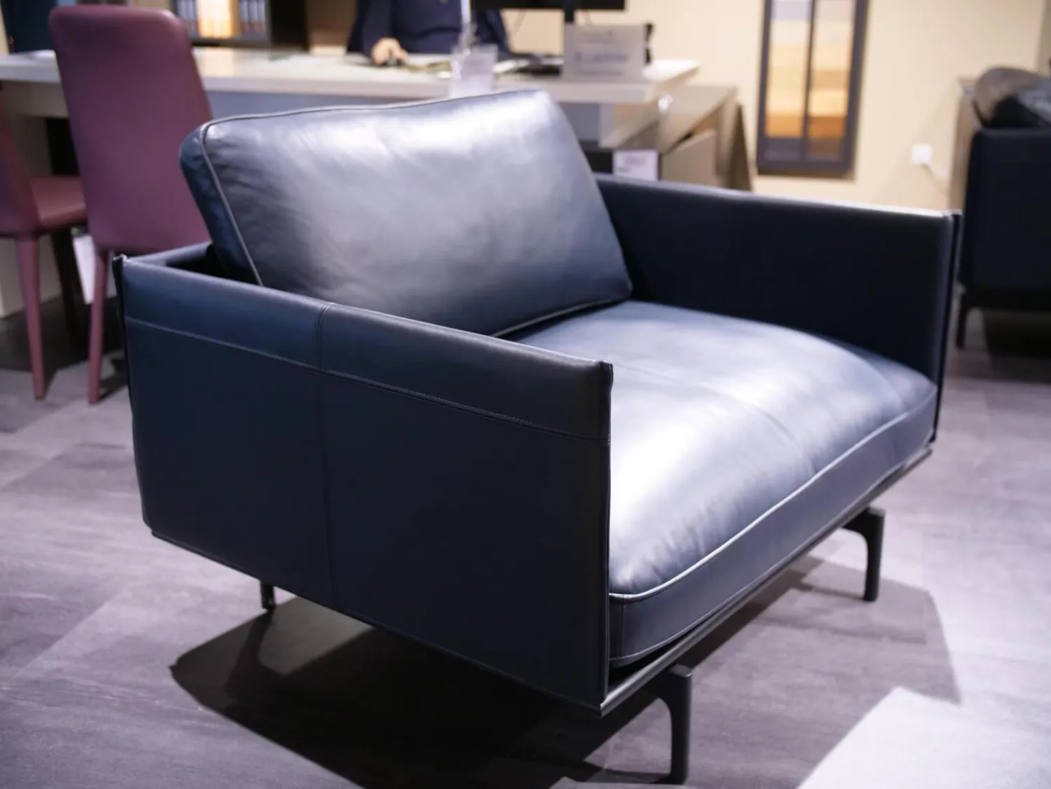 Rolf Benz Loungesessel|Sessel Liv Smart Leder 42 103 Dunkel Schwarz Blau Gestell Aluminium RAL 9017 Verkehrsschwarz Pulverbeschichtet