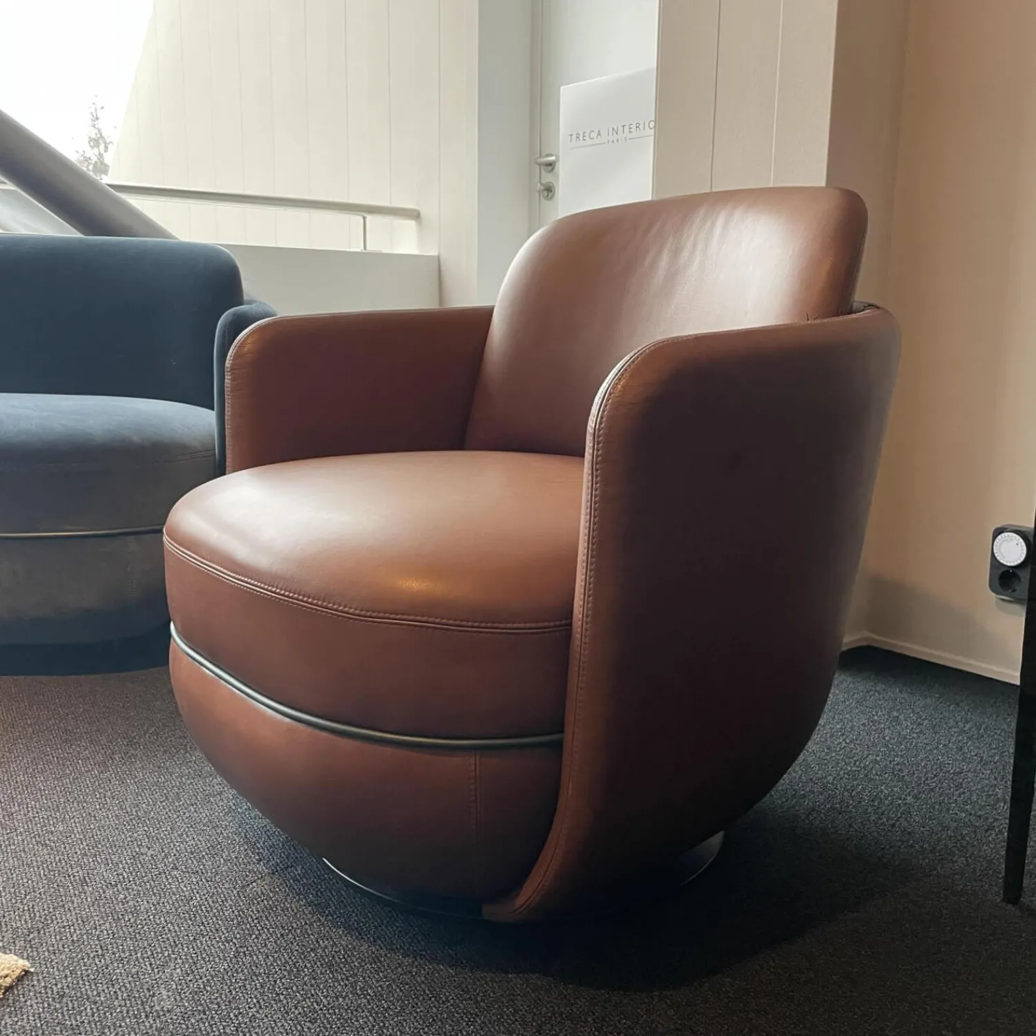 Wittmann Relaxsessel|Sessel Miles Lounge Leder Nappa Guande Chestnut Gestell Pulverbeschichtet Schwarz