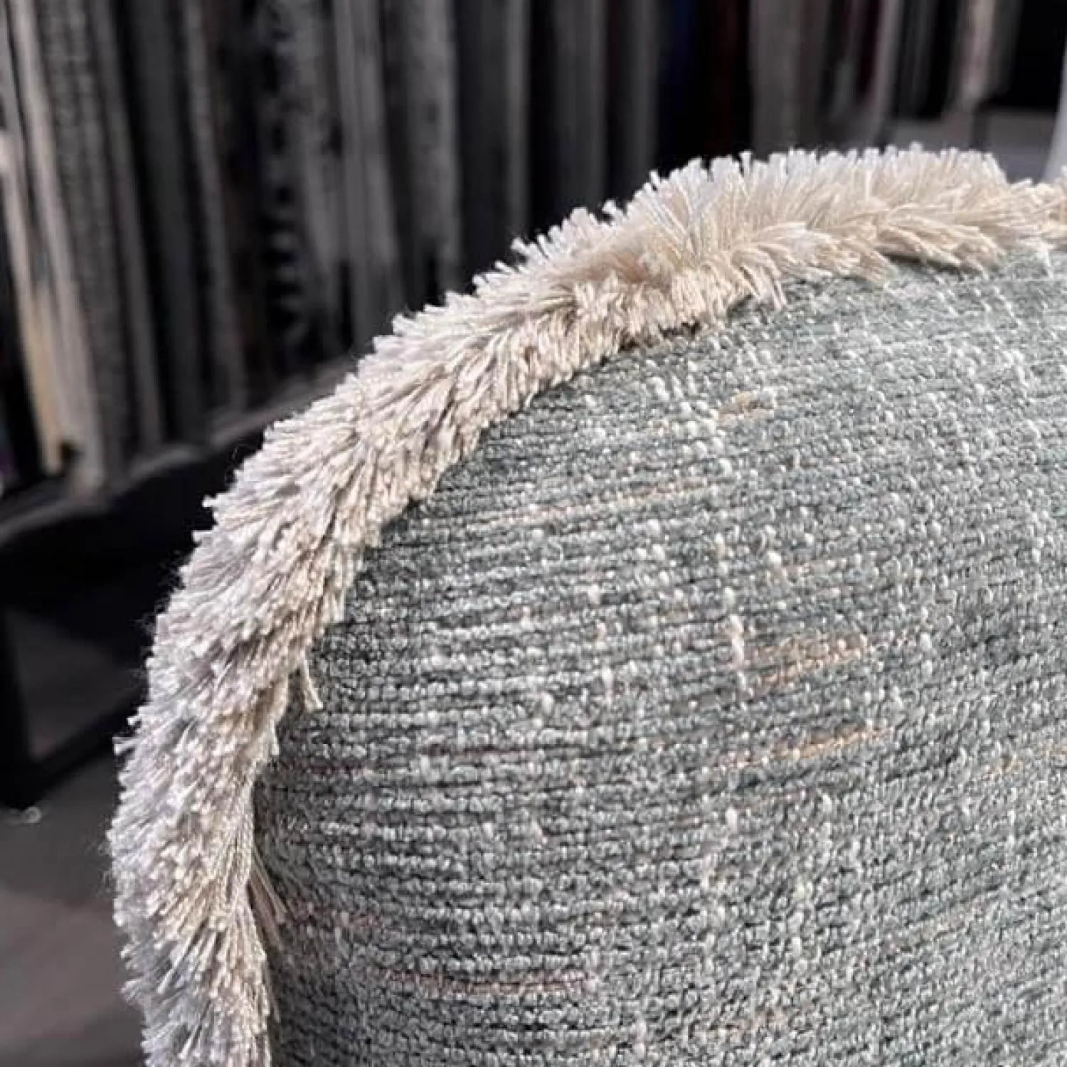 Casamilano Loungesessel|Sessel Mit Fransen Ada Stoff 1611/1 Grau-Blau Fransen Spazzolino Grege Füße Aus ABS