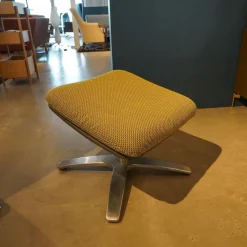 Berg Furniture Relaxsessel|Sessel Mit Hocker Nasa Stoff Grün Gemustert Arm Und Rückenlehne Dunkelgraues Leder