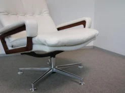 WK Wohnen Relaxsessel|Sessel Mit Hocker WK 631 Kingchair Niedrig Bezug Leder Rustica 70239 White Untergestell Aluminium Poliert
