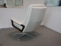WK Wohnen Relaxsessel|Sessel Mit Hocker WK 631 Kingchair Niedrig Bezug Leder Rustica 70239 White Untergestell Aluminium Poliert