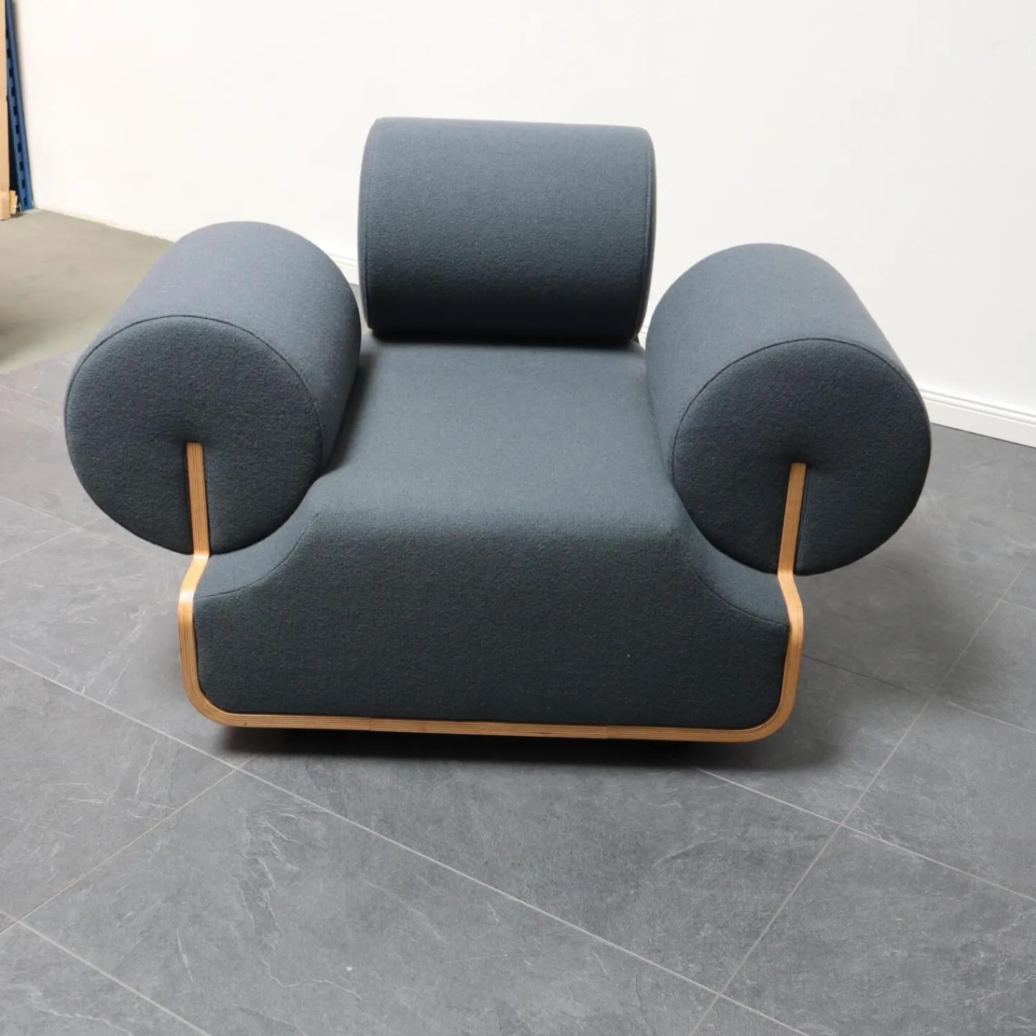 Spektrum Loungesessel|Sessel MVPHE Bezug Stoff Kvadrat Tonus 4 615 Anthrazit Gestell Buche Furniert