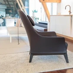 Giorgetti Loungesessel|Sessel Normal Leder 2212 Dunkelbraun Gestell Buche Matt Gebeizt Inklusive Hocker Und Kopfkissen