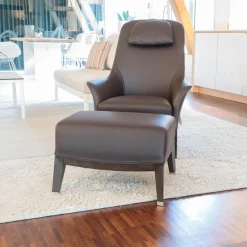 Giorgetti Loungesessel|Sessel Normal Leder 2212 Dunkelbraun Gestell Buche Matt Gebeizt Inklusive Hocker Und Kopfkissen