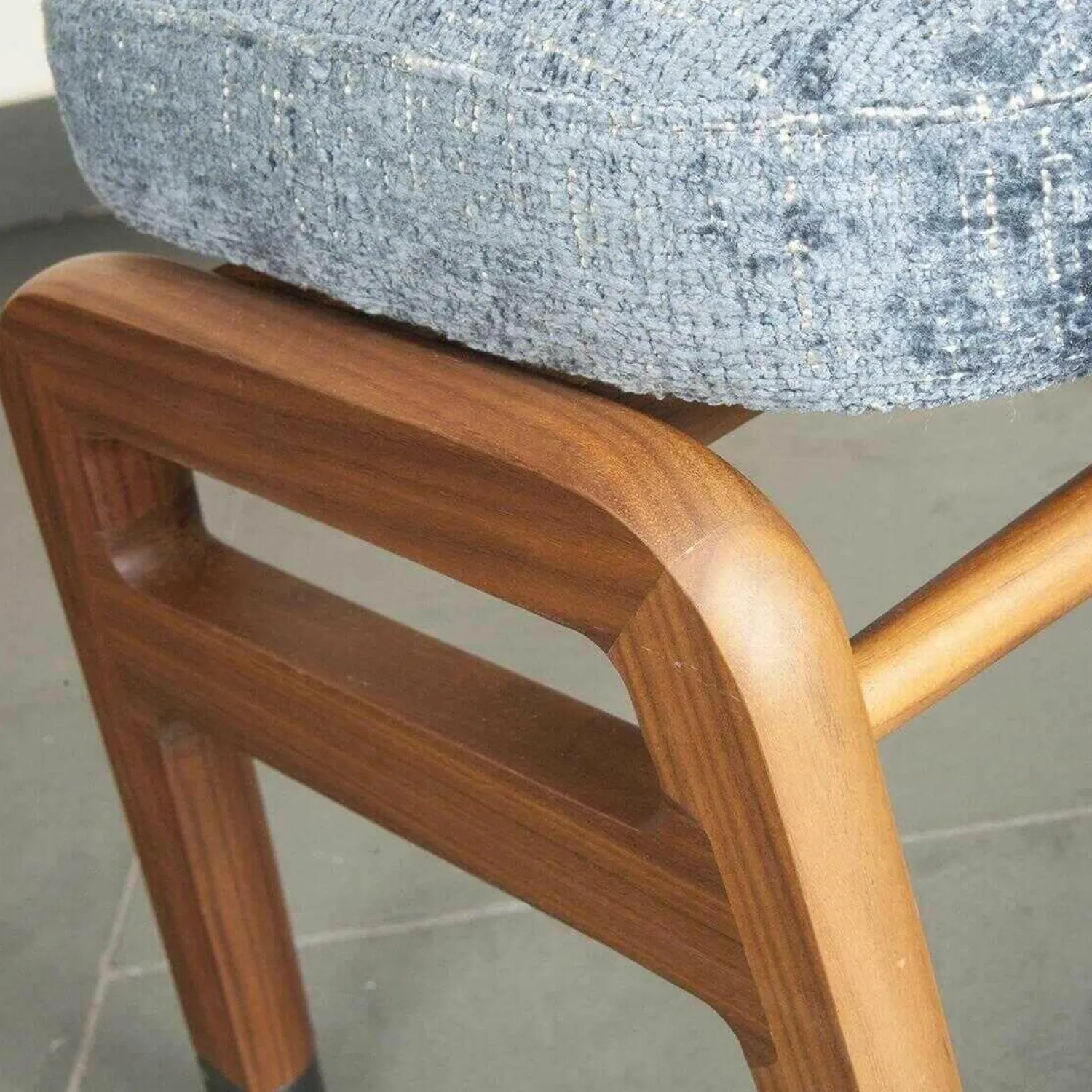 Flexform Relaxsessel|Sessel Ortiga Stoff Timo Blau Gestell Canaletto Nussbaum Leder Kordel Tabak mit Hocker