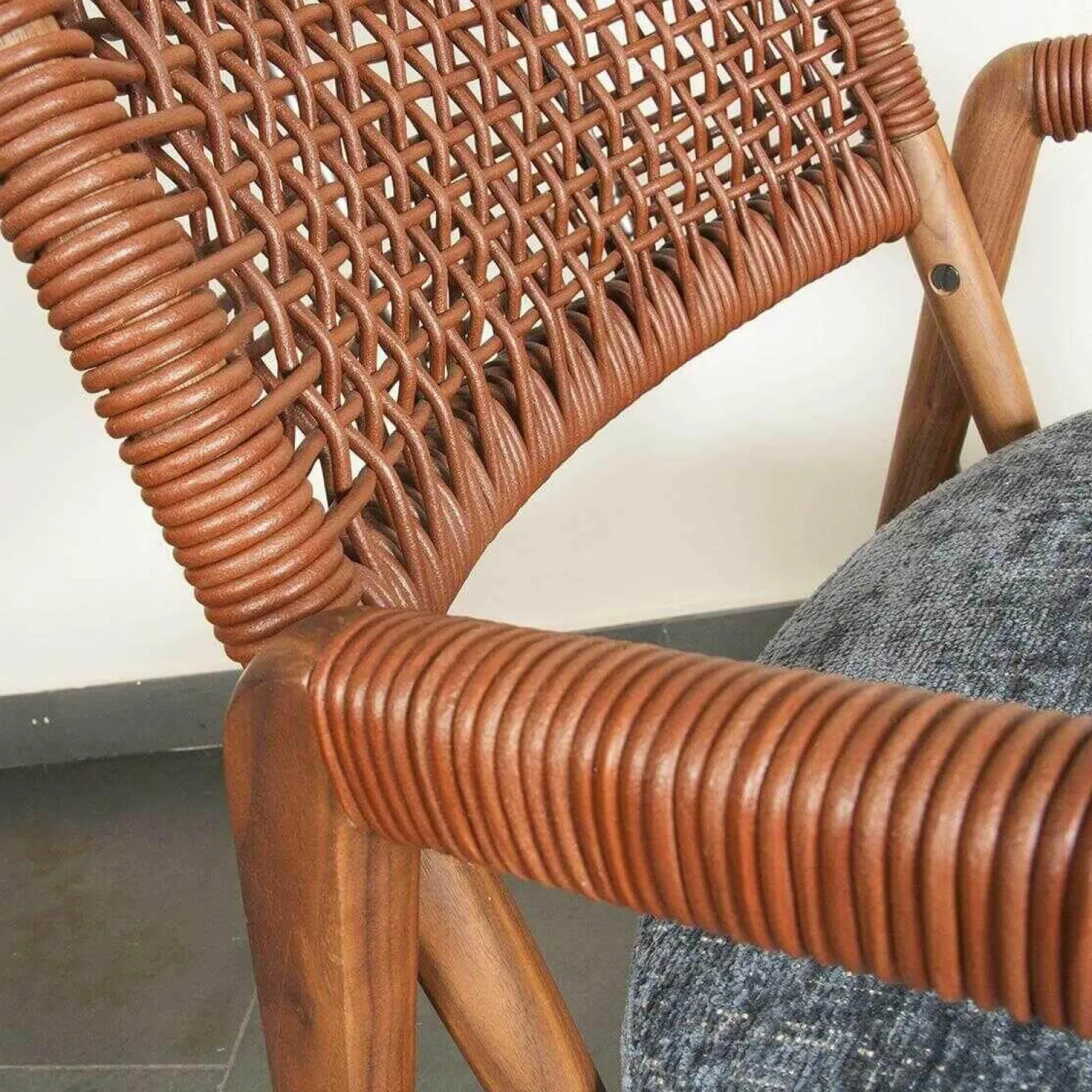 Flexform Relaxsessel|Sessel Ortiga Stoff Timo Blau Gestell Canaletto Nussbaum Leder Kordel Tabak mit Hocker