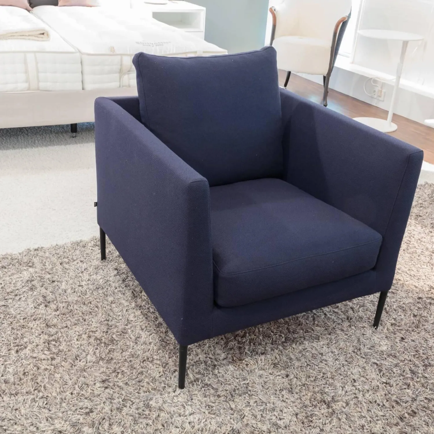 COR Loungesessel|Sessel Pilotis 86111 Stoff 10082 Navy Blau Gestell M20 Lack Schwarz Inklusive Kunststoffgleiter