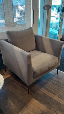 COR Loungesessel|Sessel Pilotis Nubukleder Grigio 684 Grau Füße Metall Chrom Filzgleiter Schwarz