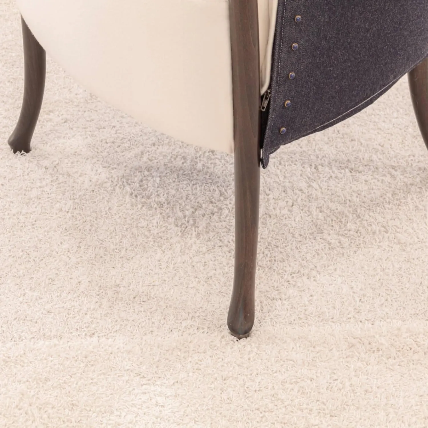 Giorgetti Loungesessel|Sessel Progetti 33220 Fashion Wolle Innen Kamet 2413 Weiß Außen Denim 100 Grau Gestell Matte Beizung Lack No 91