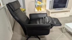 Gruber Relaxsessel|Sessel PTV 1780 Leder Napoli 0500 Schwarz Füße Metall Schwarz Mit Manuell Verstellbarer Fußablage