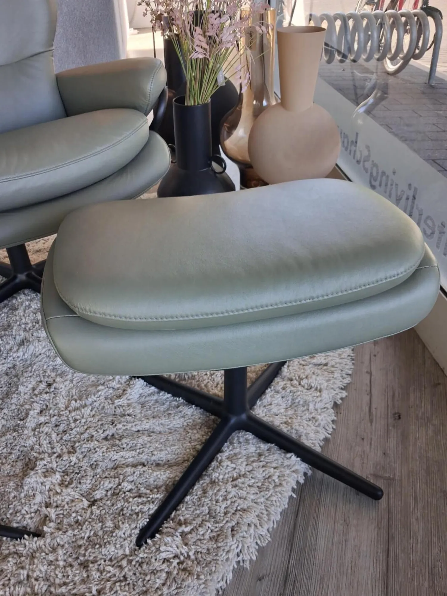 Stressless Relaxsessel|Sessel Rome M Leder Paloma Shadow Green Grün Grau Gestell Cross Schwarz Matt Mit Hocker