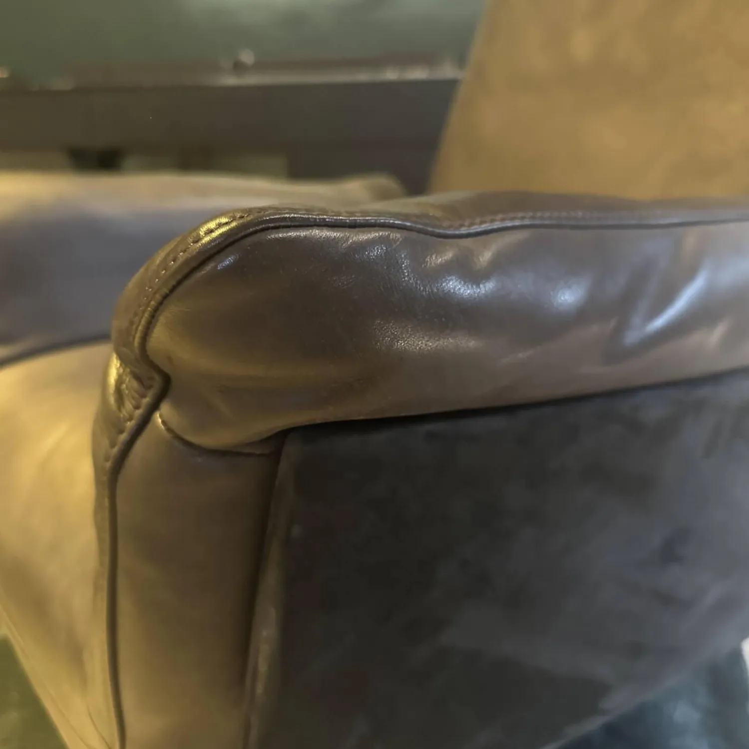 FSM Relaxsessel|Sessel Shelby Außen Leder Kashmir Schwarz Innen Leder Naturale Espresso Braun Gestell Stahl Schwarz Pulverbeschichtet