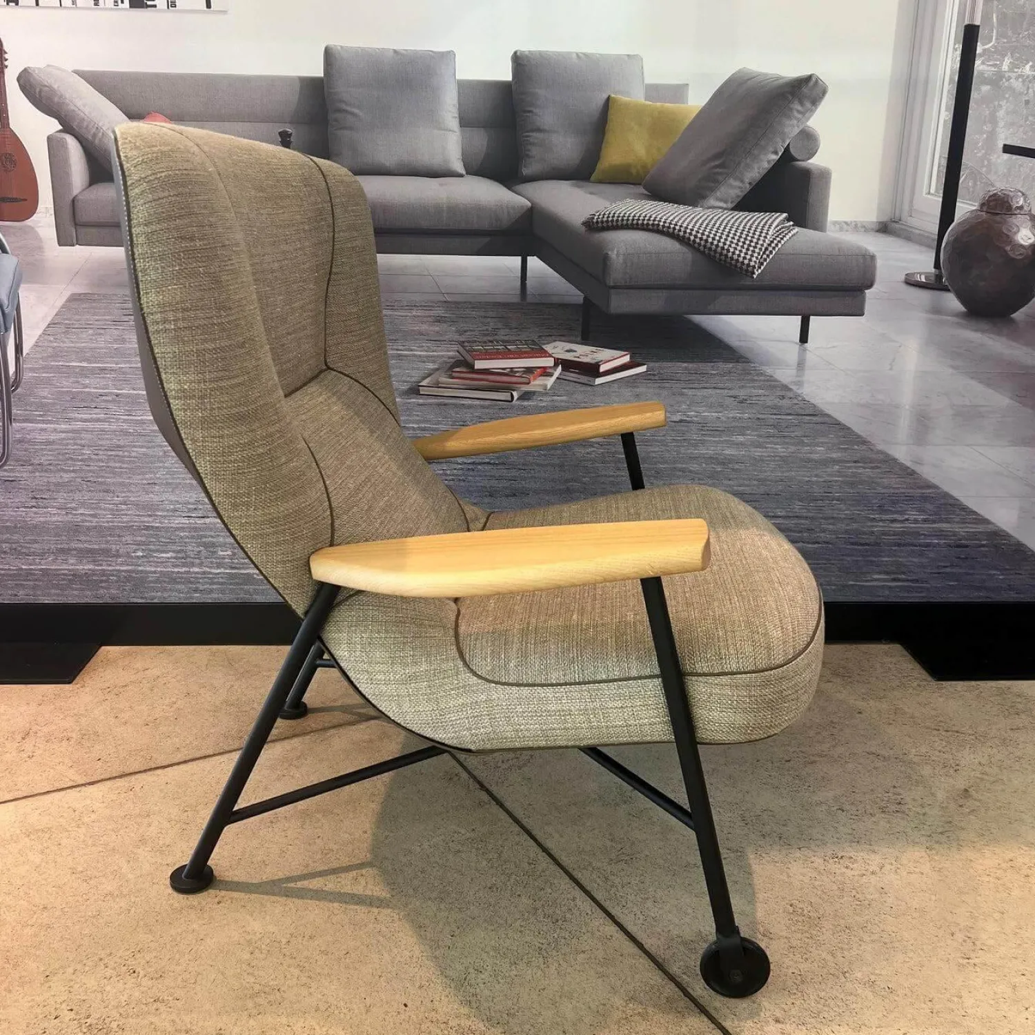 Walter Knoll Fernsehsessel|Loungesessel|Sessel Shinzo Stoff Lucia 7695 Nutmeg Grau Braun Rücken Leder Saddle Khaki Braun Gestell Bronze Pulverbeschichtet Mit Hocker