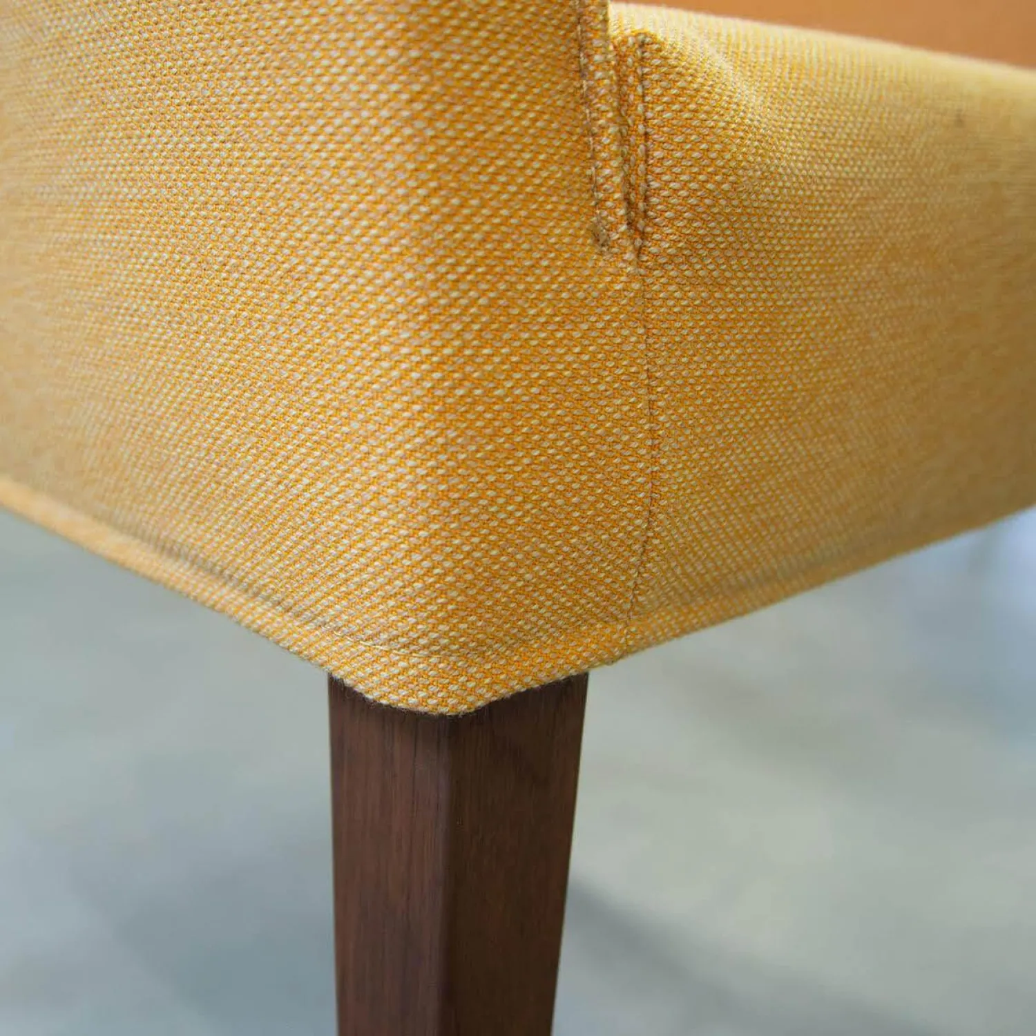 Signet Einzelstühle|Sessel Smilla Stoff Steelcut Quartett Gelb Fuß Nussbaum