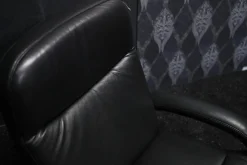 Elastoform Relaxsessel|Sessel Ted Leder 052-71 Schwarz mit Manueller Relaxfunktion und Ablagetisch