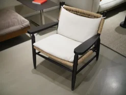 Flexform Einzelstühle|Sessel Tessa Sitz Geflecht Eschenholz Braun Kissen Weiß Gestell Schwarz