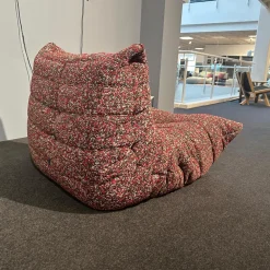 Ligne Roset Loungesessel|Sessel Togo Edition Stoff Atom Confettis Rot Schwarz Weiß