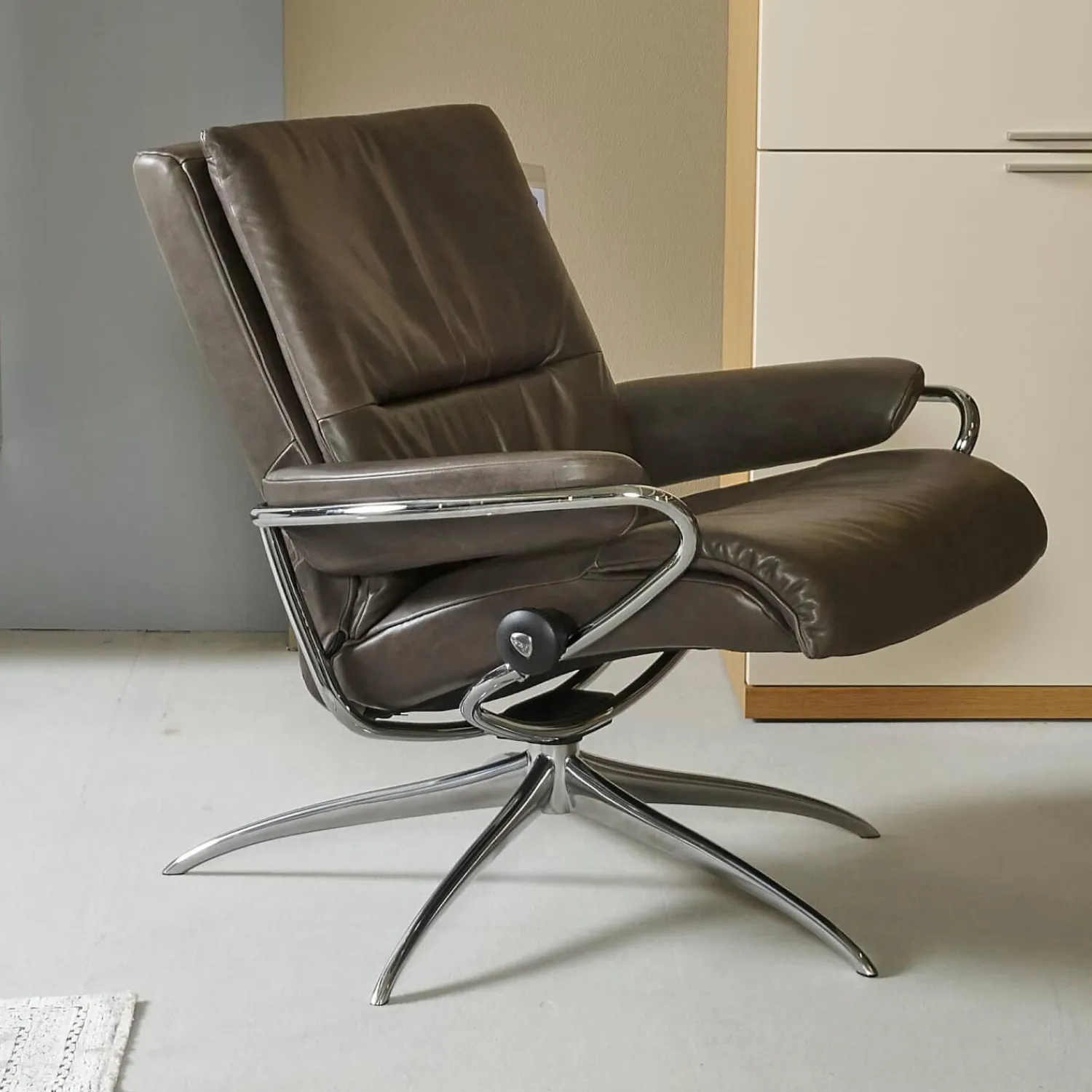 Stressless Relaxsessel|Sessel Tokyo Low Back Leder Pioneer Grey 12 Grau Star Gestell Standard Chrom Mit Balance Adapt Funktion