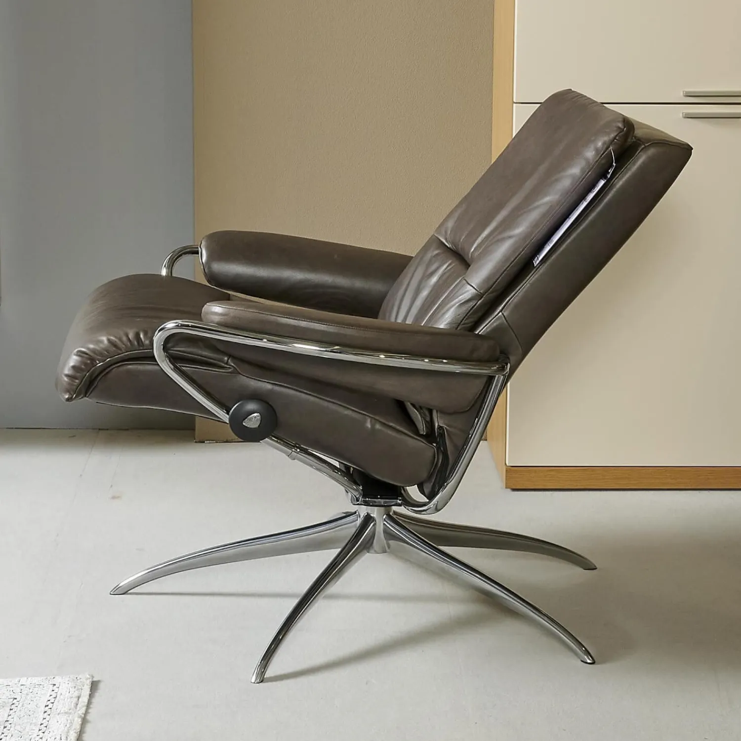 Stressless Relaxsessel|Sessel Tokyo Low Back Leder Pioneer Grey 12 Grau Star Gestell Standard Chrom Mit Balance Adapt Funktion
